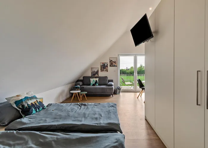 Studio 5 Parkside Apartments