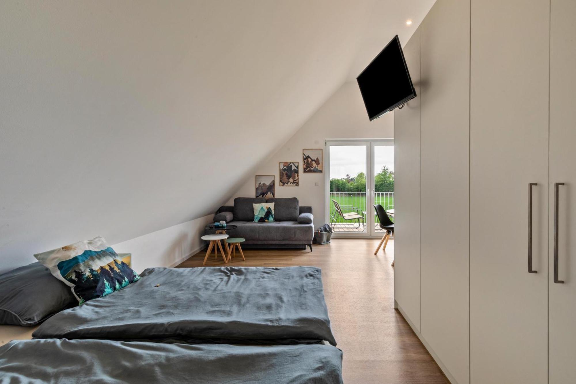 5 Parkside Apartment